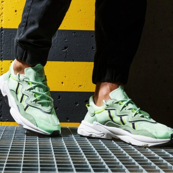 adidas Originals Ozweego Mens Sneakers - Picture 11 of 11